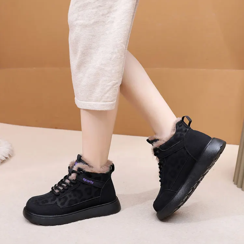 Women’s Fur Lined Comfort Walking Boots