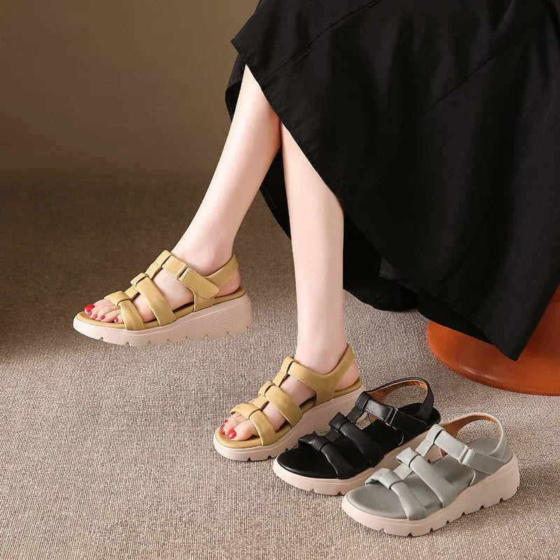 Supportive Comfort Sandals for Flat Feet