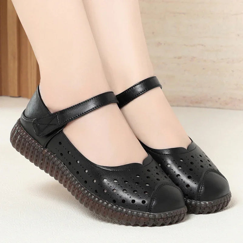 Comfortable Work-to-Casual Leather Sandals
