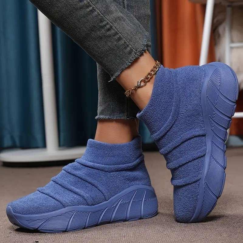 Cozy Fleece Comfort Sneakers with Arch Support and Wide Toe Space