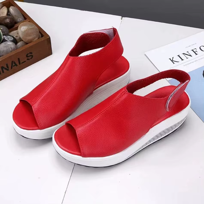 Soft Women&#39;s Walking Sandals