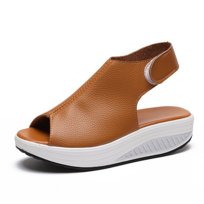Soft Women&#39;s Walking Sandals