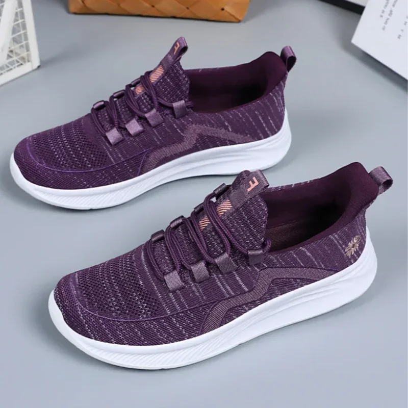 Soft Cushion Sports Shoes for Active Feet