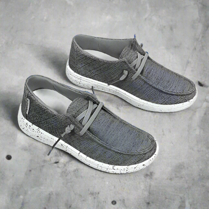 Lightweight Canvas Sneakers for Relaxed Comfort