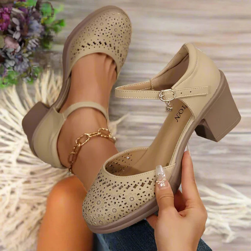 Retro Mid Heels with Arch Support & Floral Cutouts