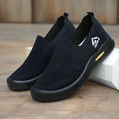 Plus Size Slip-On Knitted Sneakers