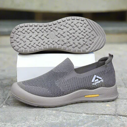 Plus Size Slip-On Knitted Sneakers