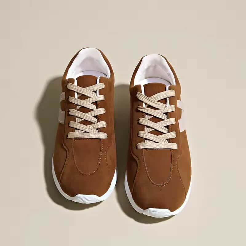 Versatile Sporty Lace Sneakers for Daily Wear