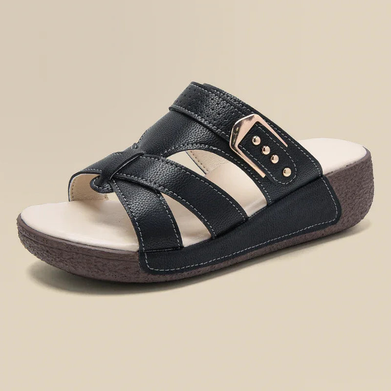 Chic Comfort Slide Sandals with Trendy Design for Effortless Style