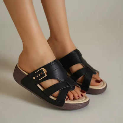 Chic Comfort Slide Sandals with Trendy Design for Effortless Style