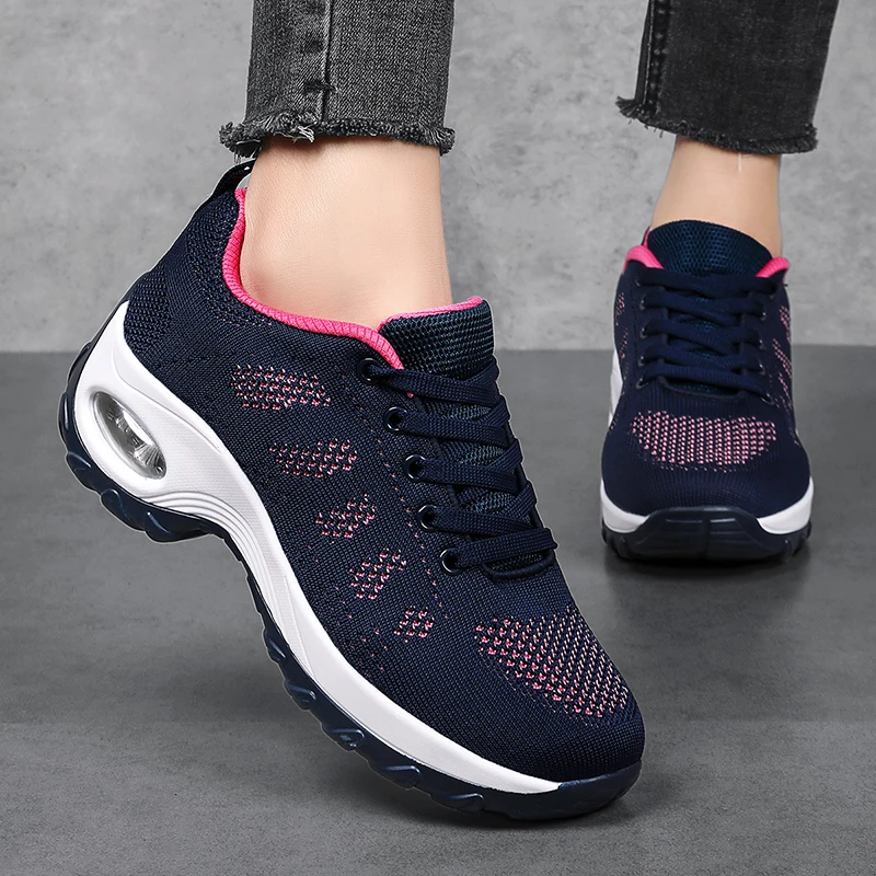 Women&#39;s Orthopedic Stretch Sneakers