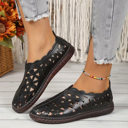 Women's Casual Cutout Flat Shoes with Tassel Detail