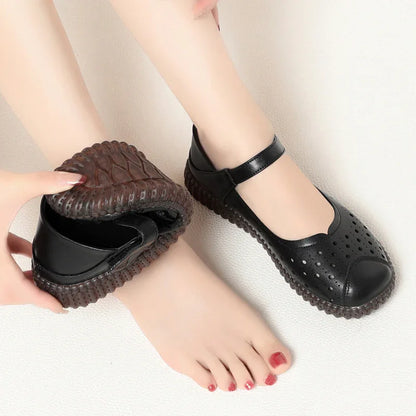 Comfortable Work-to-Casual Leather Sandals