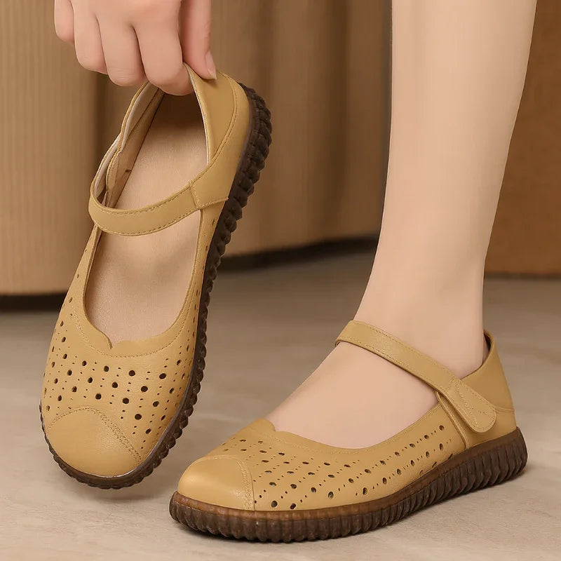 Comfortable Work-to-Casual Leather Sandals