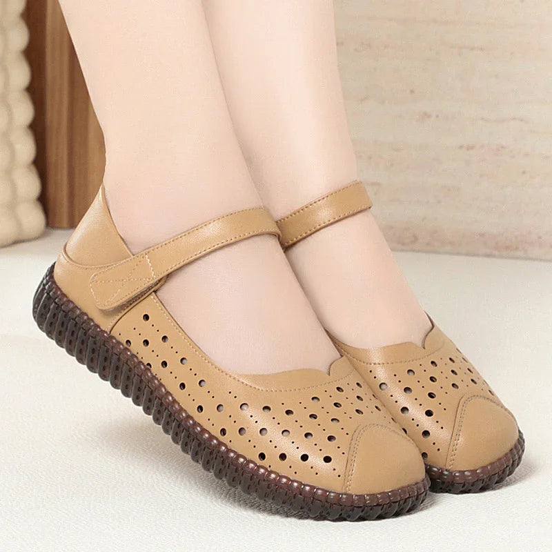Comfortable Work-to-Casual Leather Sandals
