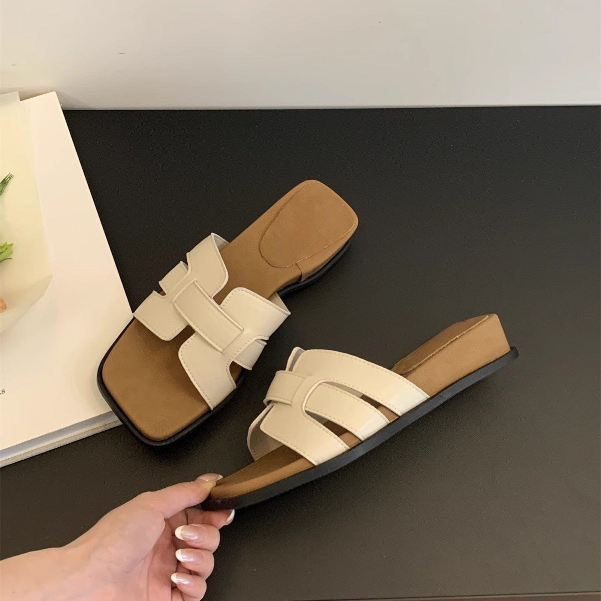 Fashionable French Style Square Toe Sandals