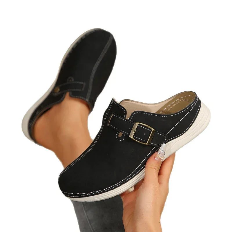Women's Closed-Toe Slippers with Contoured Footbed