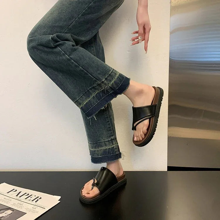 Retro Thick Bottom Slippers – Hide Bunions in Style & Comfort