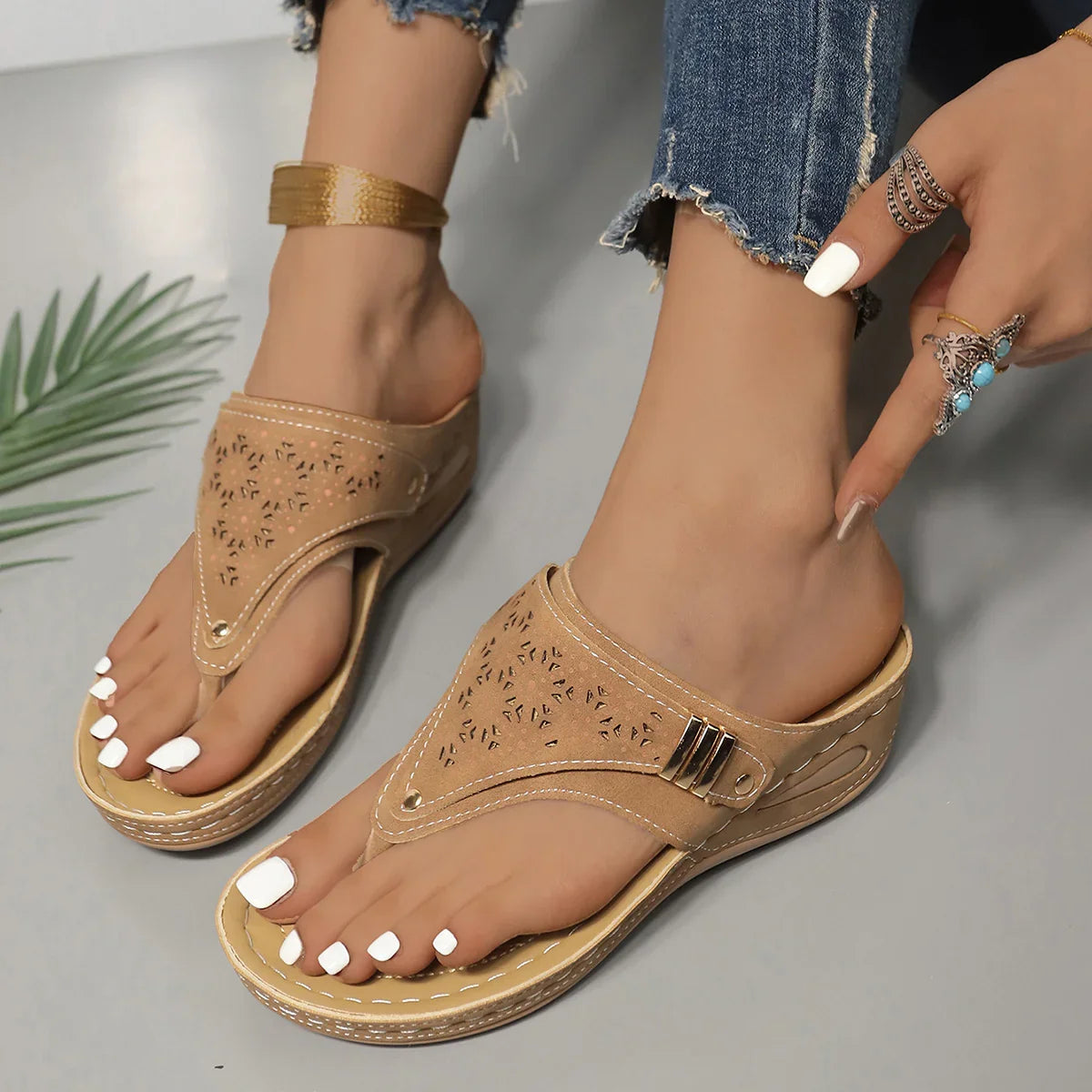 Wide Toe Box Wedge Flip Flops for Summer