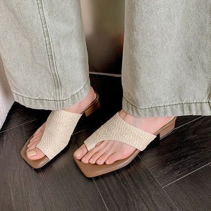 Fashionable Thick-Heeled Sandals for Bunions