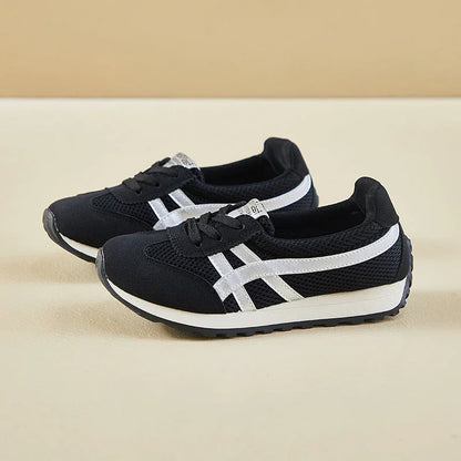 Lightweight Walking Shoes for Narrow Feet