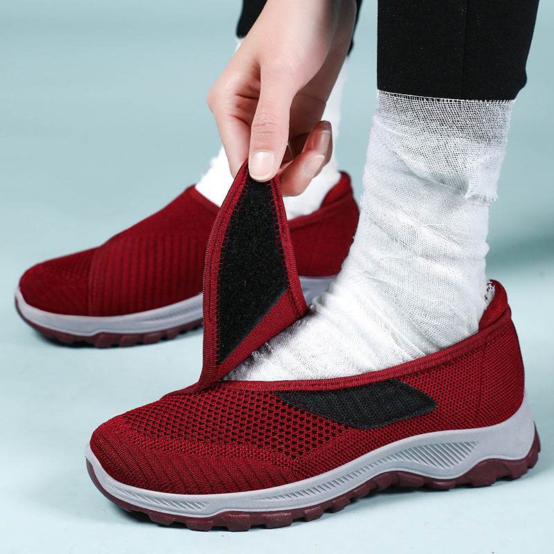 Wide-Fit Breathable Sneakers for Everyday Use