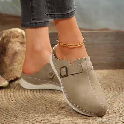 Women's Closed-Toe Slippers with Contoured Footbed