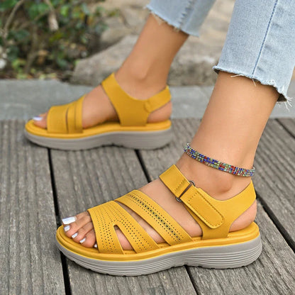 Reliable Comfort Strap Sandals with Ergonomic Footbed and Breathable Upper