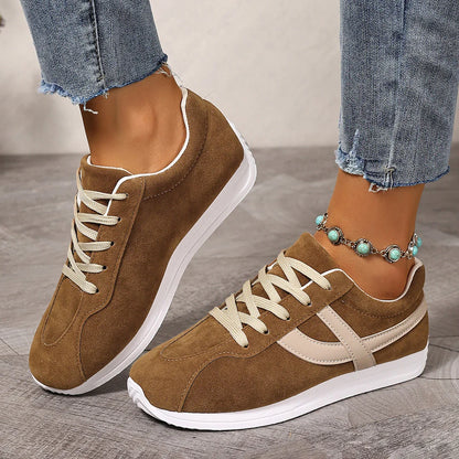 Versatile Sporty Lace Sneakers for Daily Wear