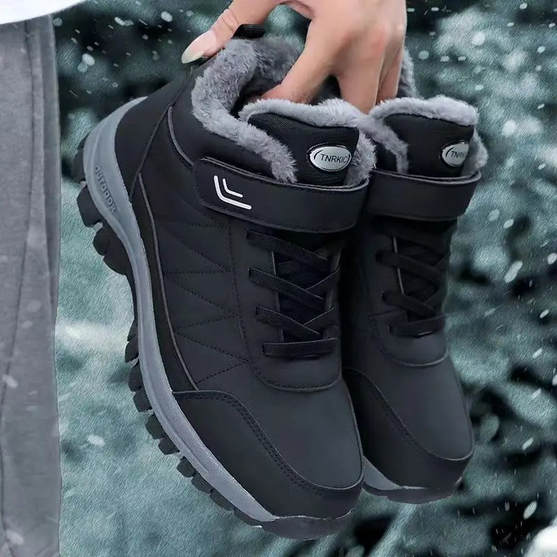 Men&#39;s Insulated Winter Boots for Warm and Dry Feet