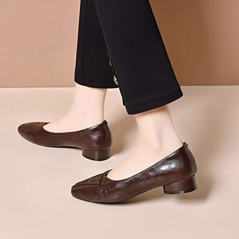 Women’s Chunky Heel Leather Flats Vintage Design 4