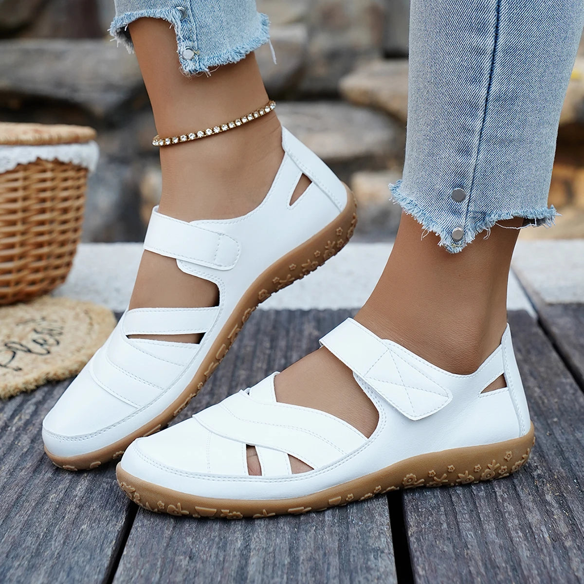Women's Sandals Wide Fit Hollow Out Clog Shoes 1