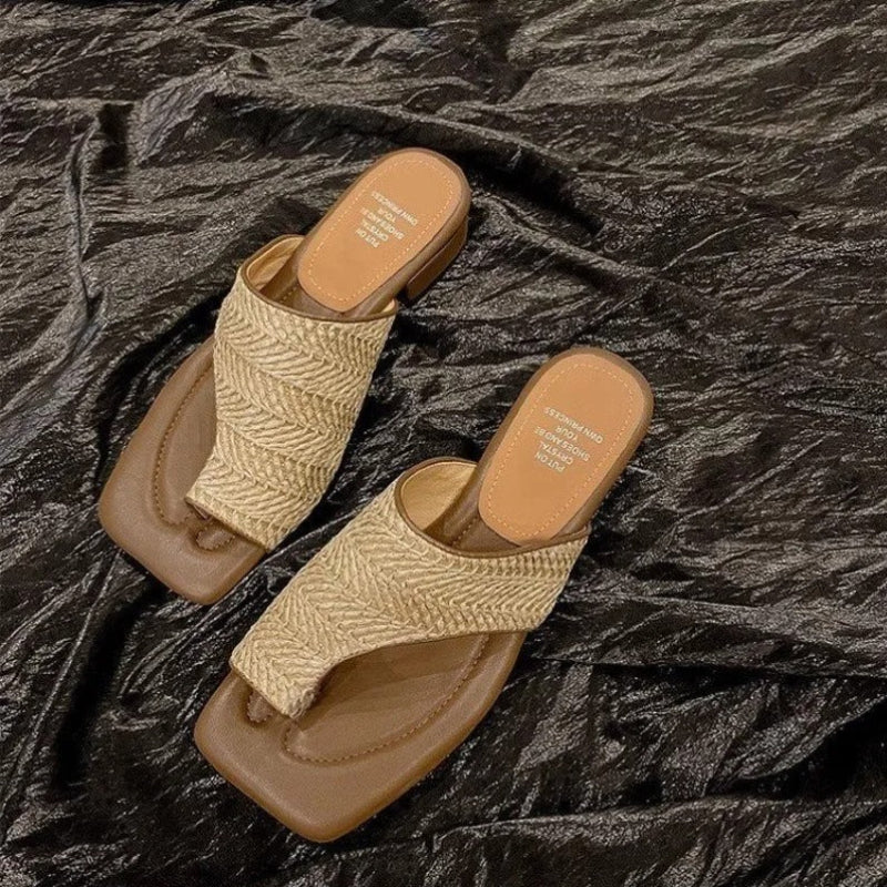 Fashionable Thick-Heeled Sandals for Bunions