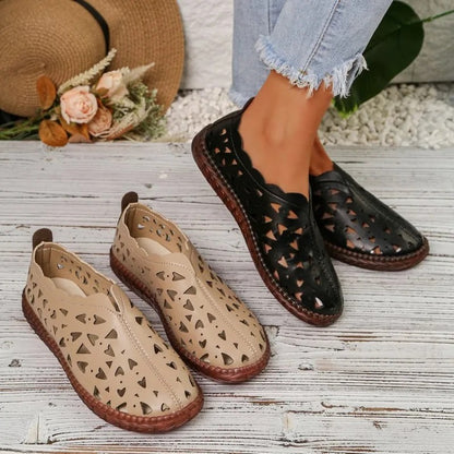 Women's Casual Cutout Flat Shoes with Tassel Detail
