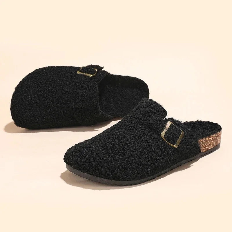Fashionable Fleece-Lined Slippers