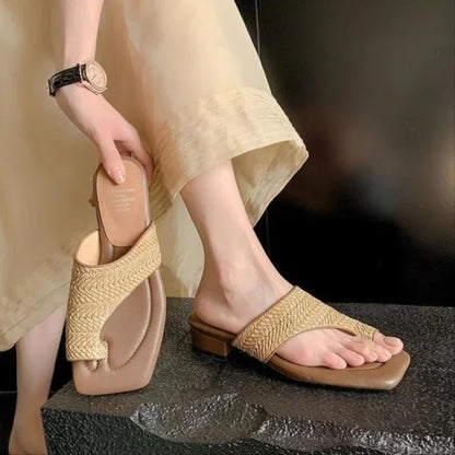 Fashionable Thick-Heeled Sandals for Bunions